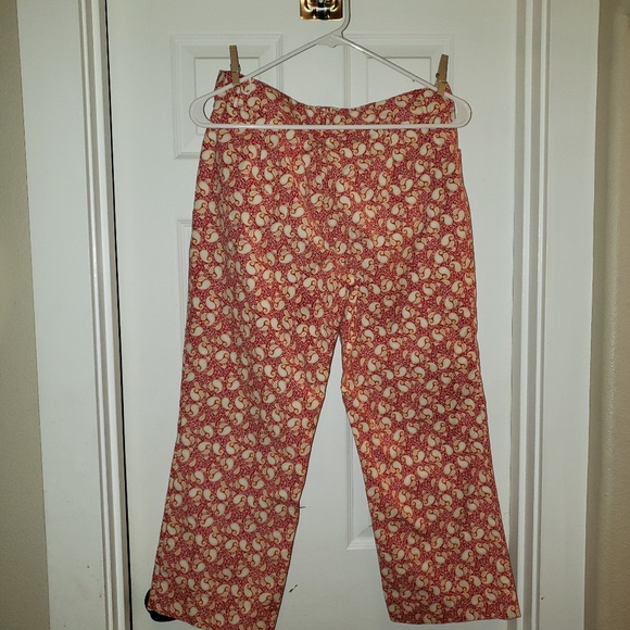 Red,Yellow and Orange Paisley Capris‎ - Picture 5 of 5